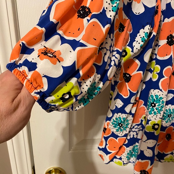 NWOT Crown & Ivy Floral Print Blouse. Size 3X. - Picture 3 of 4